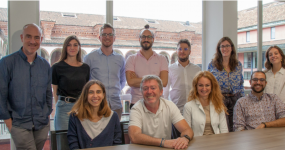 foto di gruppo del tema Agire Insieme